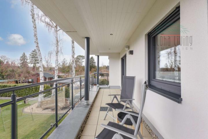 Balcony (UF)