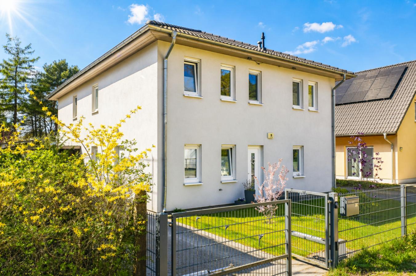 RAUS AUS DER STADT - DEIN ZUHAUSE IN SCHÖNEICHE WARTET AUF DICH