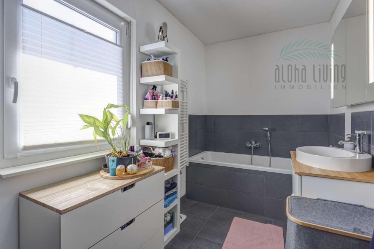 Badezimmer (OG)