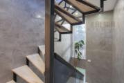 Treppe (zum DG)