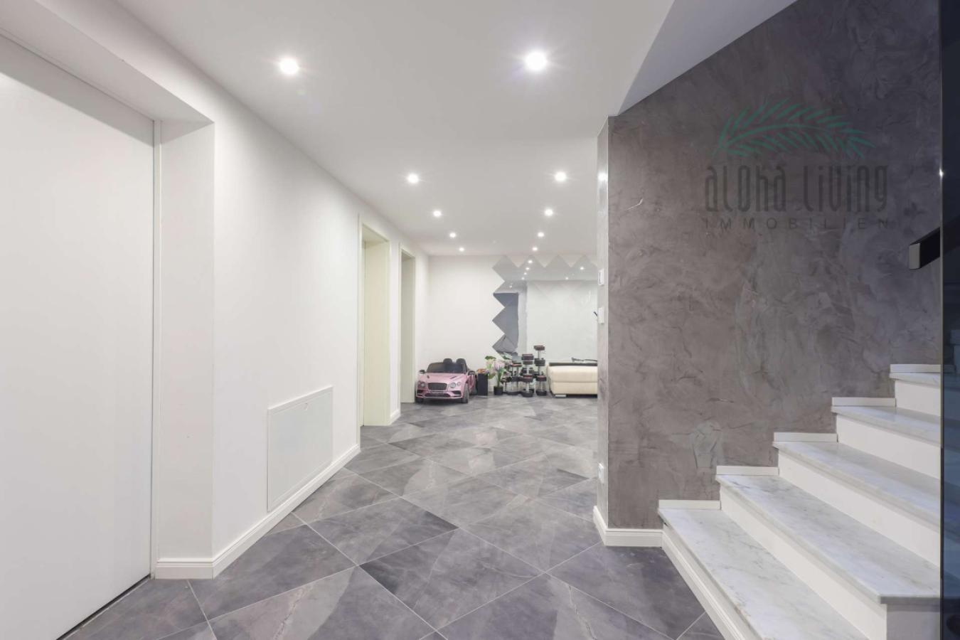 Fitnessraum/ Wohnzimmer (KG)