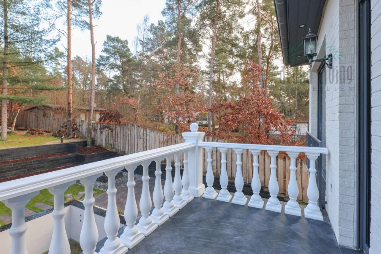 Balkon (Rückseite)