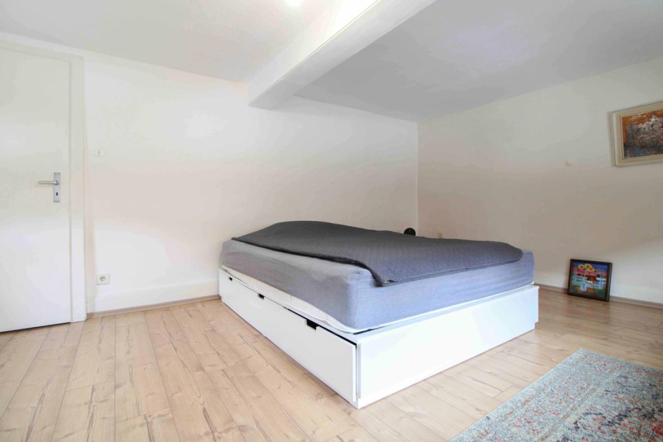 Schlafzimmer 2 1.OG