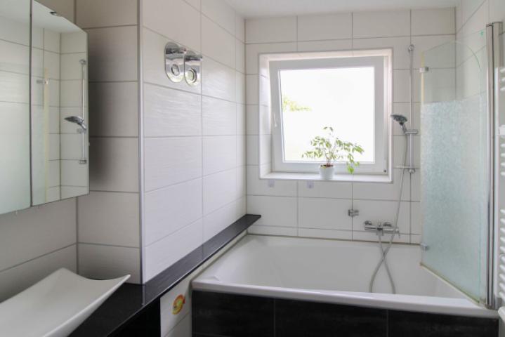 Badezimmer JPG