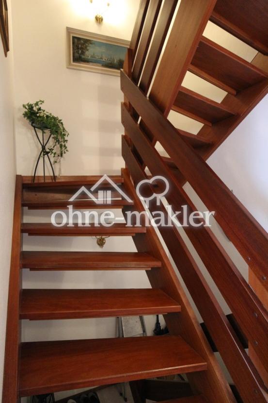 Treppe zum OG