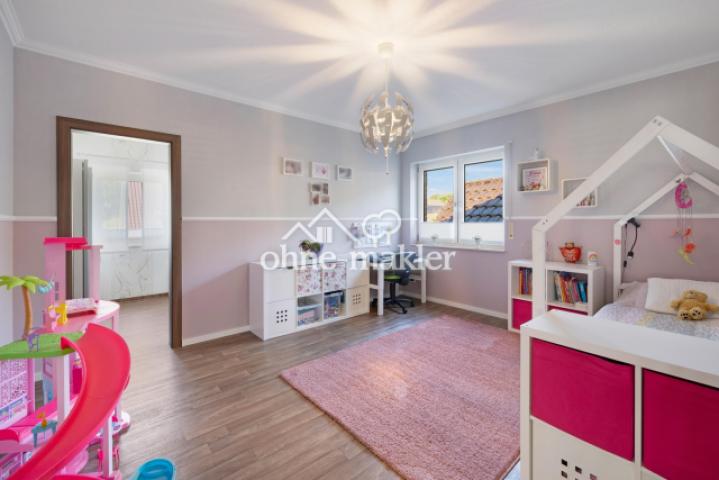 Kinderzimmer OG