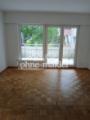 Wohnzimmer mit Balkon