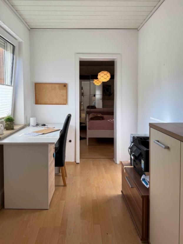 Durchgangszimmer/ Büro