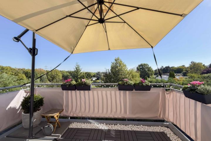 Balkon mit schönem Weitblick