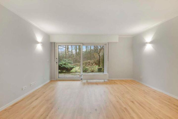 Wohnzimmer mit Terrasse