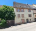 Hausansicht von Straßenseite