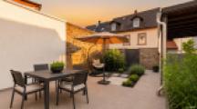 Terrasse mit KI gestaged
