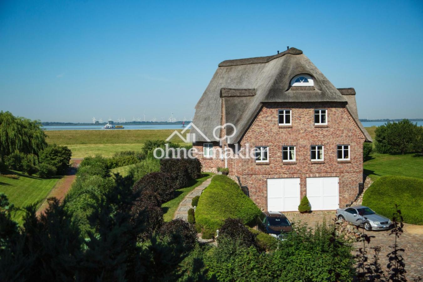 Ansicht Hof und Garagen