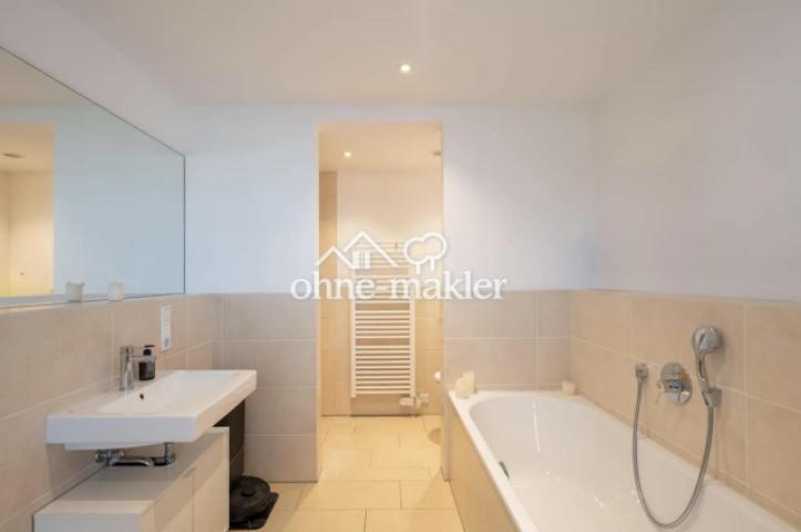 Badewanne, Dusche, WC