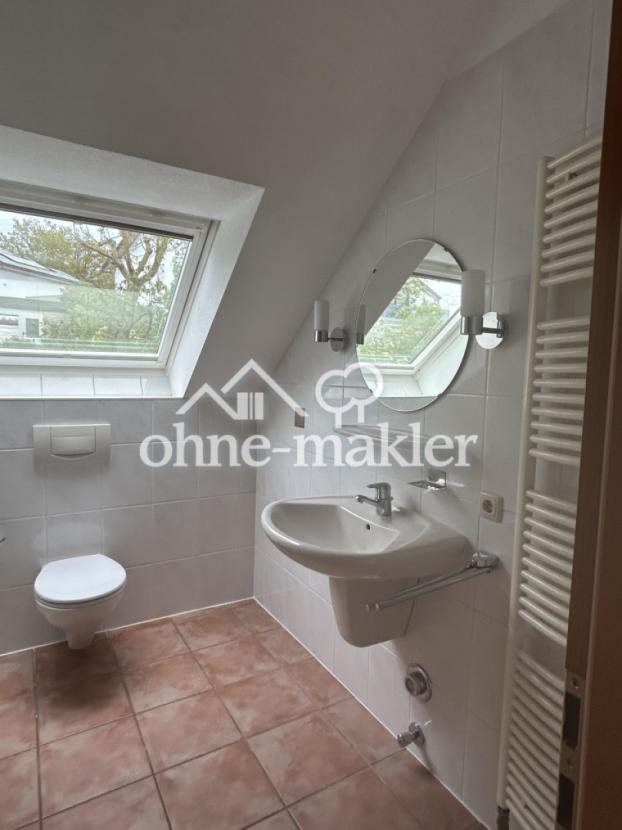 Badezimmer von Badtür aus