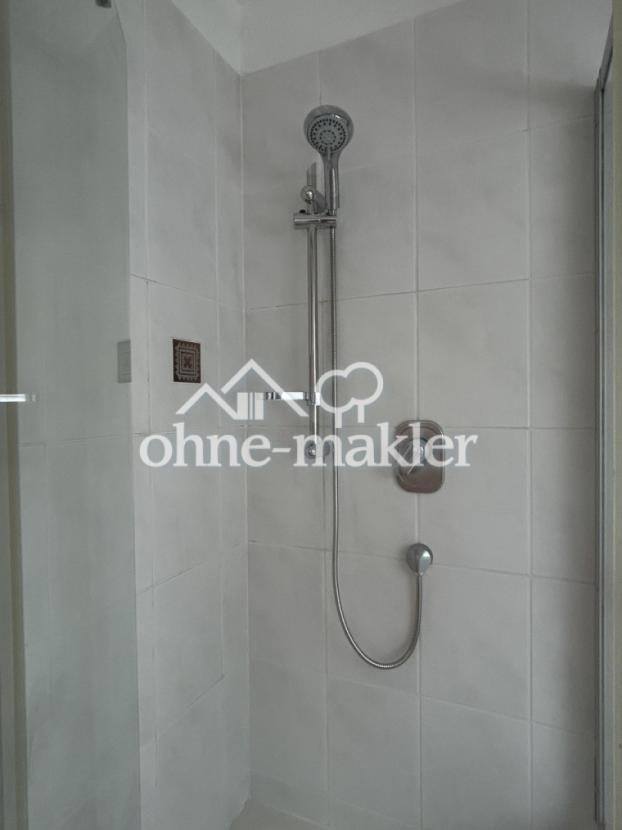 Dusche linksseitig