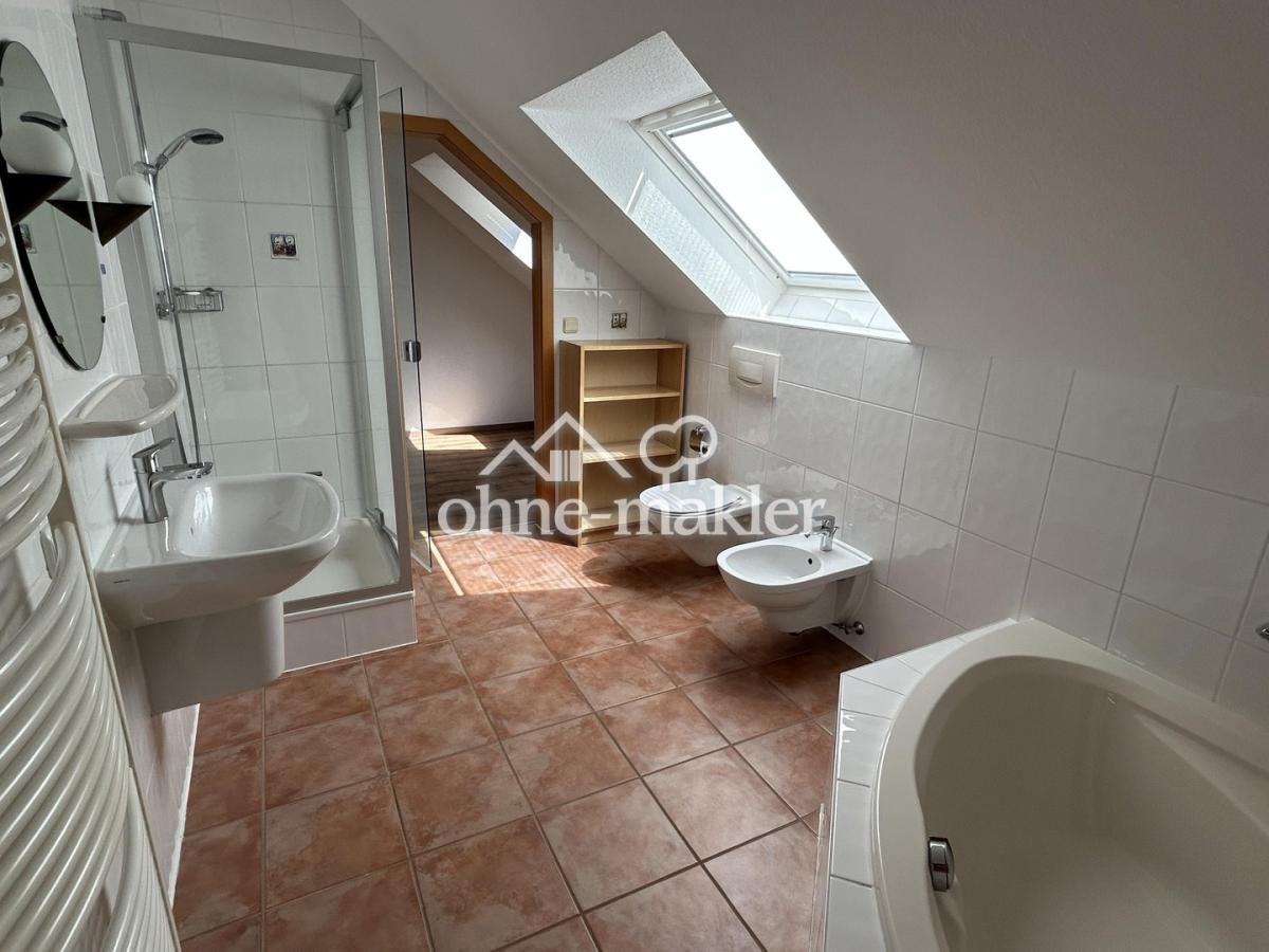 OGBad m.Badewanne,Bidet,Dusche