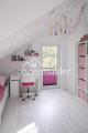 Helles Kinderzimmer 