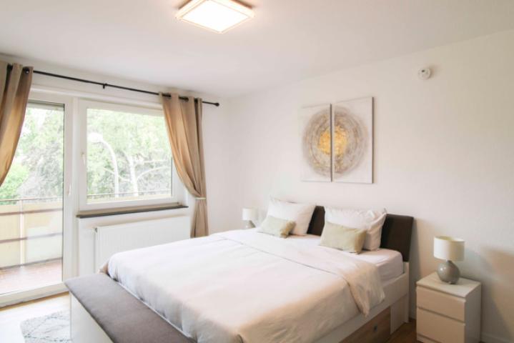 Schlafzimmer (1)