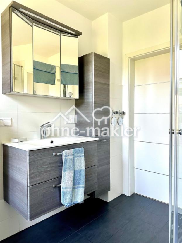 Badezimmer EG