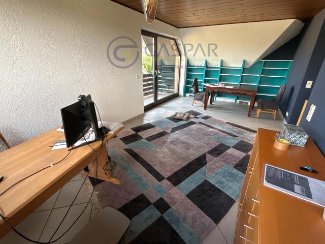 Büro und Esszimmer