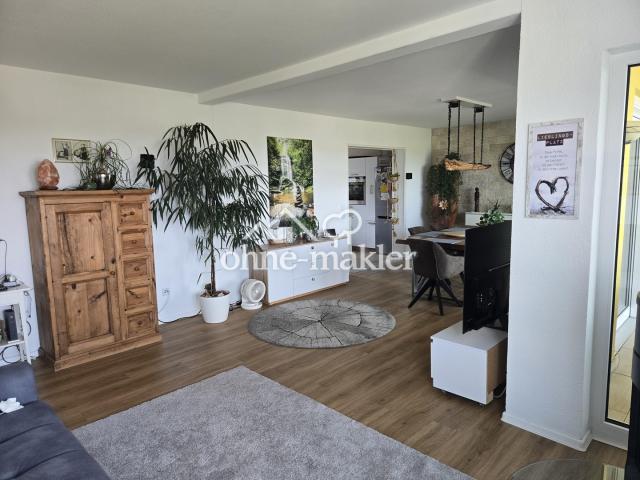 Wohn-und Esszimmer 2