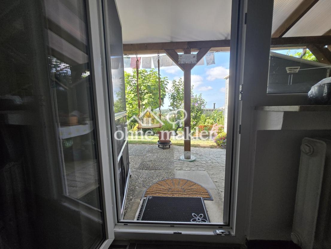 Waschraum Ausgang zum Garten