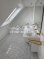Badezimmer mit Dusche Wanne