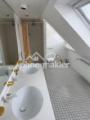 Badezimmer mit Dusche Wanne
