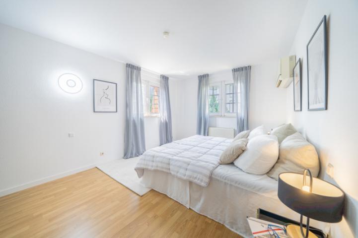 Schlafzimmer Ansicht 1