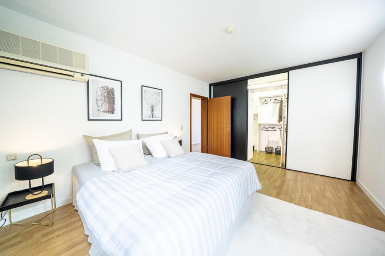 Schlafzimmer Ansicht 2