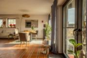 Wohnzimmer mit Terrassenzugang
