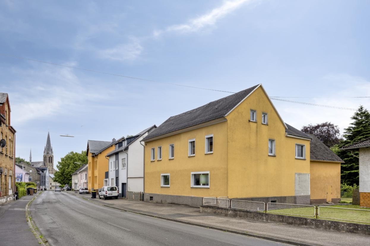 Hausansicht von rechts