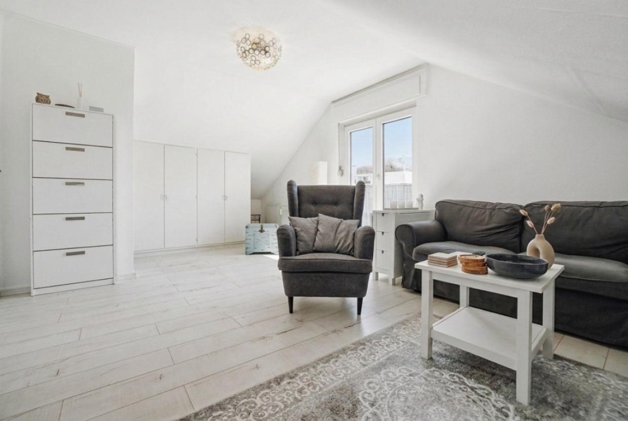Wohnzimmer DG Links - Ansicht 1