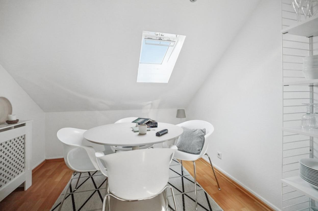 Esszimmer DG Links