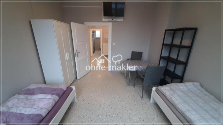 2.OG linkes Straßenzimmer
