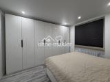 Schlafzimmer Eltern 1