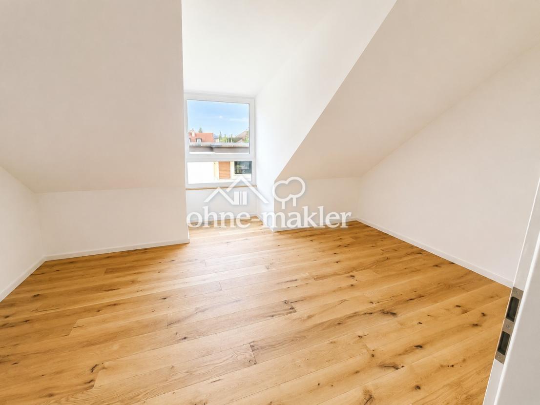 Schlafzimmer DG
