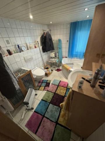 14 Bad mit Eckbadewanne