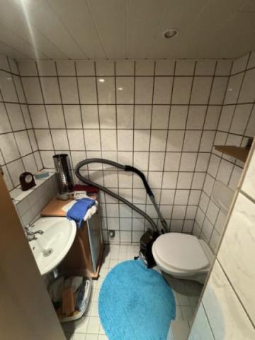 16 Gäste WC