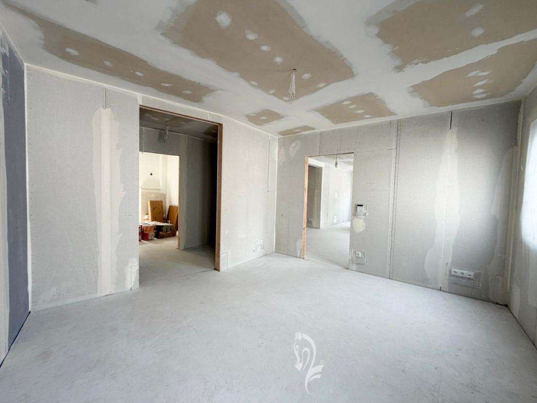 Schlafen mit Blick zur Ankleide/Bad und Wohnen EG