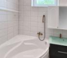 Bad mit Eckbadewanne