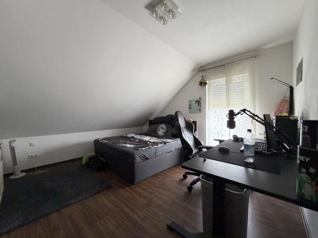 Schlafzimmer 3