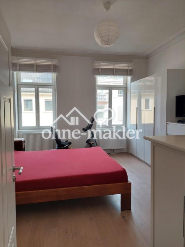 Schlafzimmer1