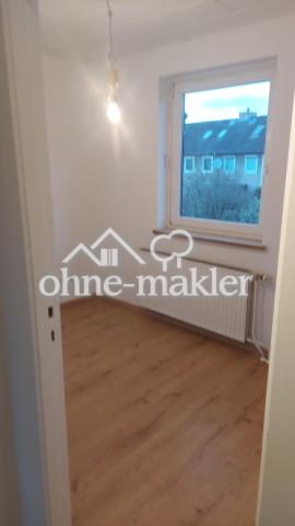 Durchgangszimmer OG