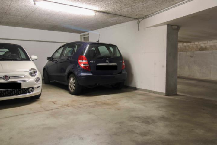 Tiefgaragenstellplatz