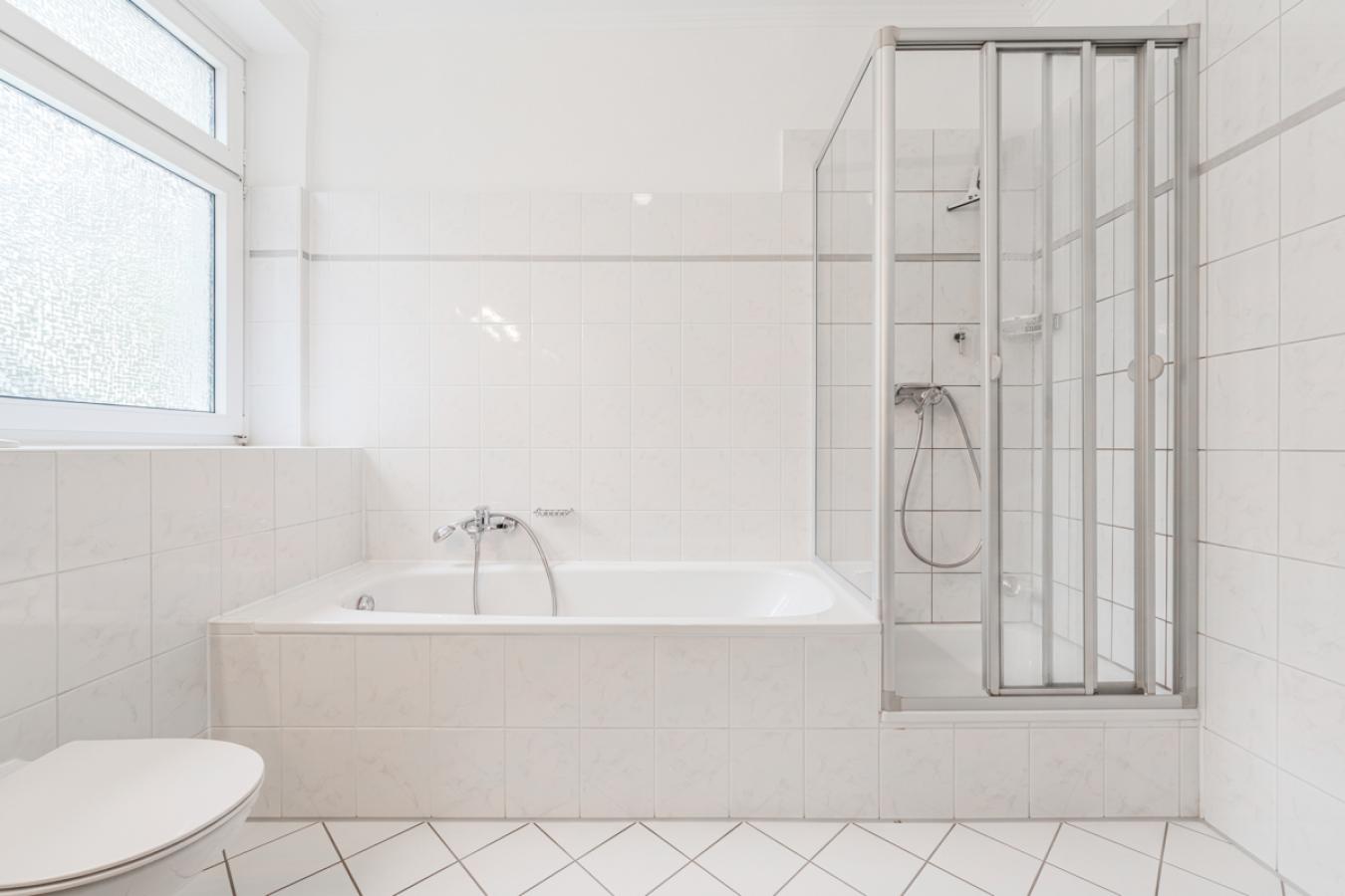 Weitere Ansicht Badezimmer Wohnung OG 
