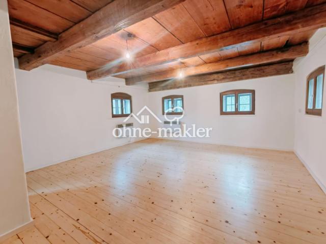 großzügiges Kinderzimmer 1.OG