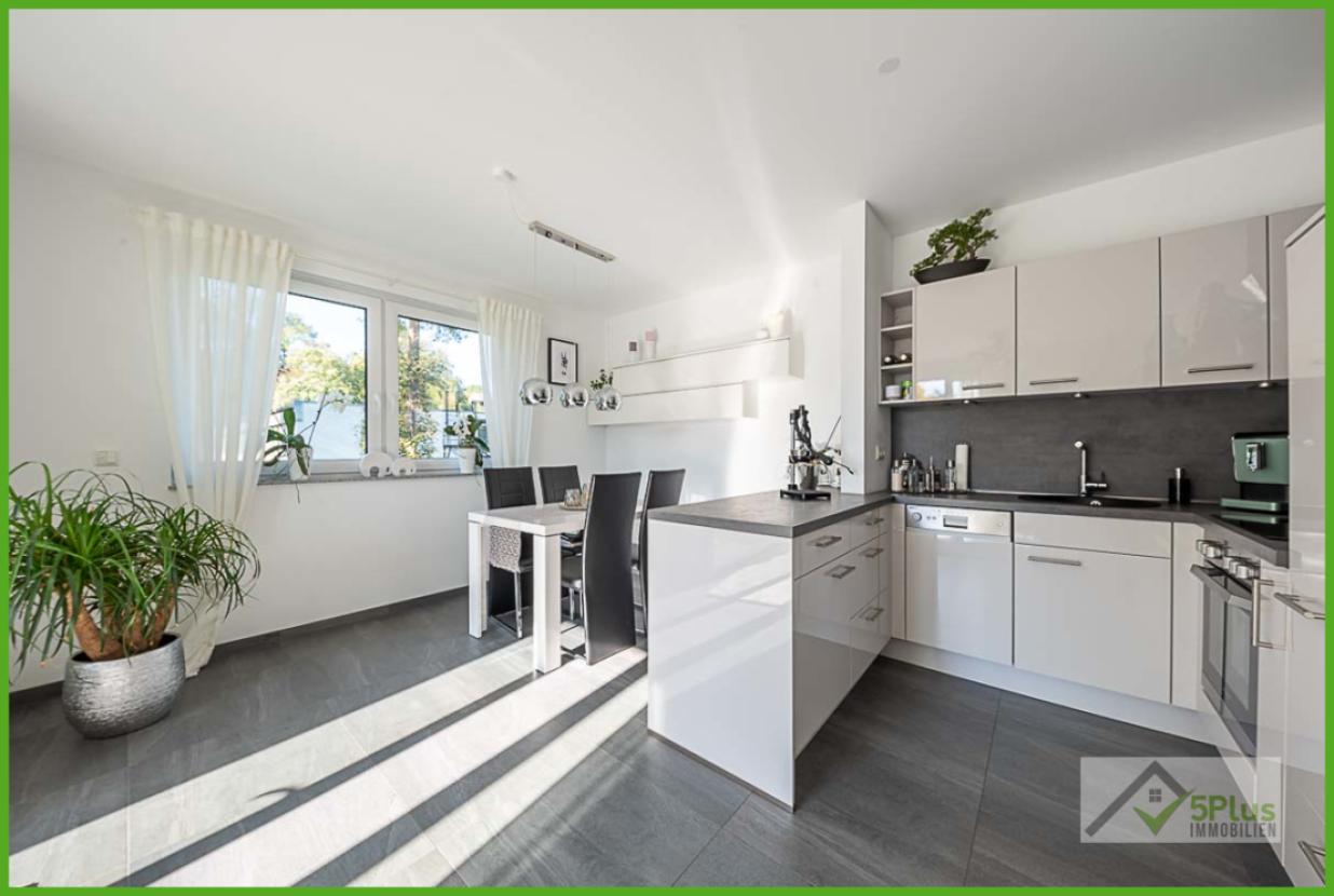 5Plus Immo Penthouse Langerwehe Wohn- Esszimmer