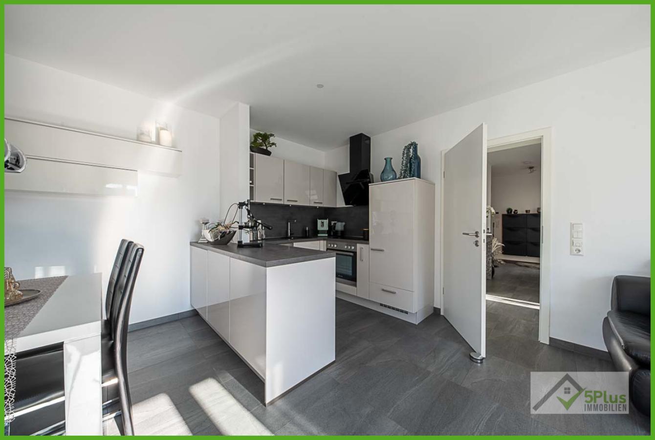 5Plus Immo Penthouse Langerwehe Wohn- Esszimmer